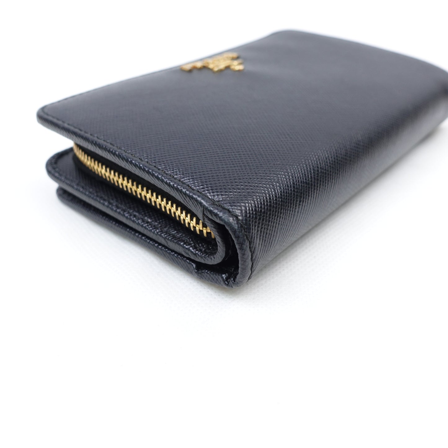 Pre-Owned Prada Black Calfskin Short Wallet