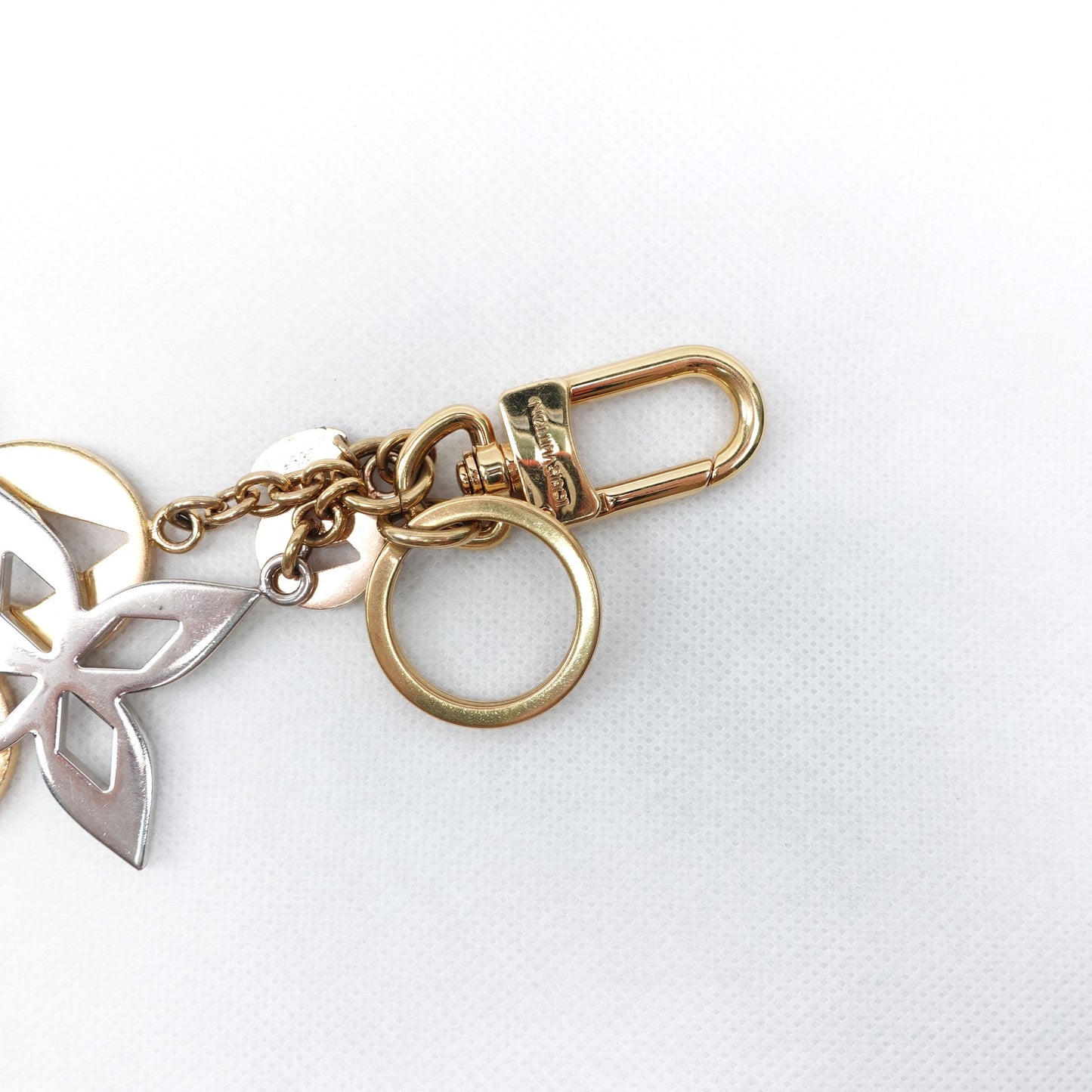 Pre-owned Louis Vuitton Gold Metal Bag Charm