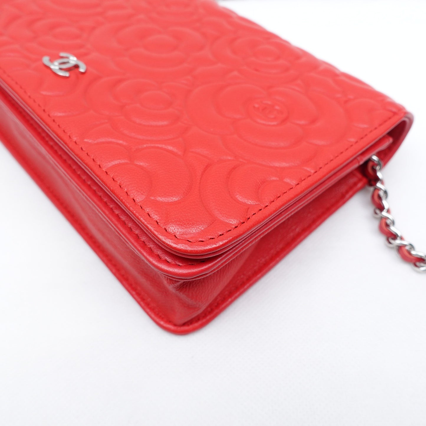 Pre-owned Chanel WOC Red Calfskin Shoulder Bag