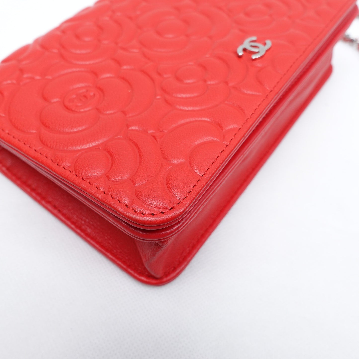 Pre-owned Chanel WOC Red Calfskin Shoulder Bag