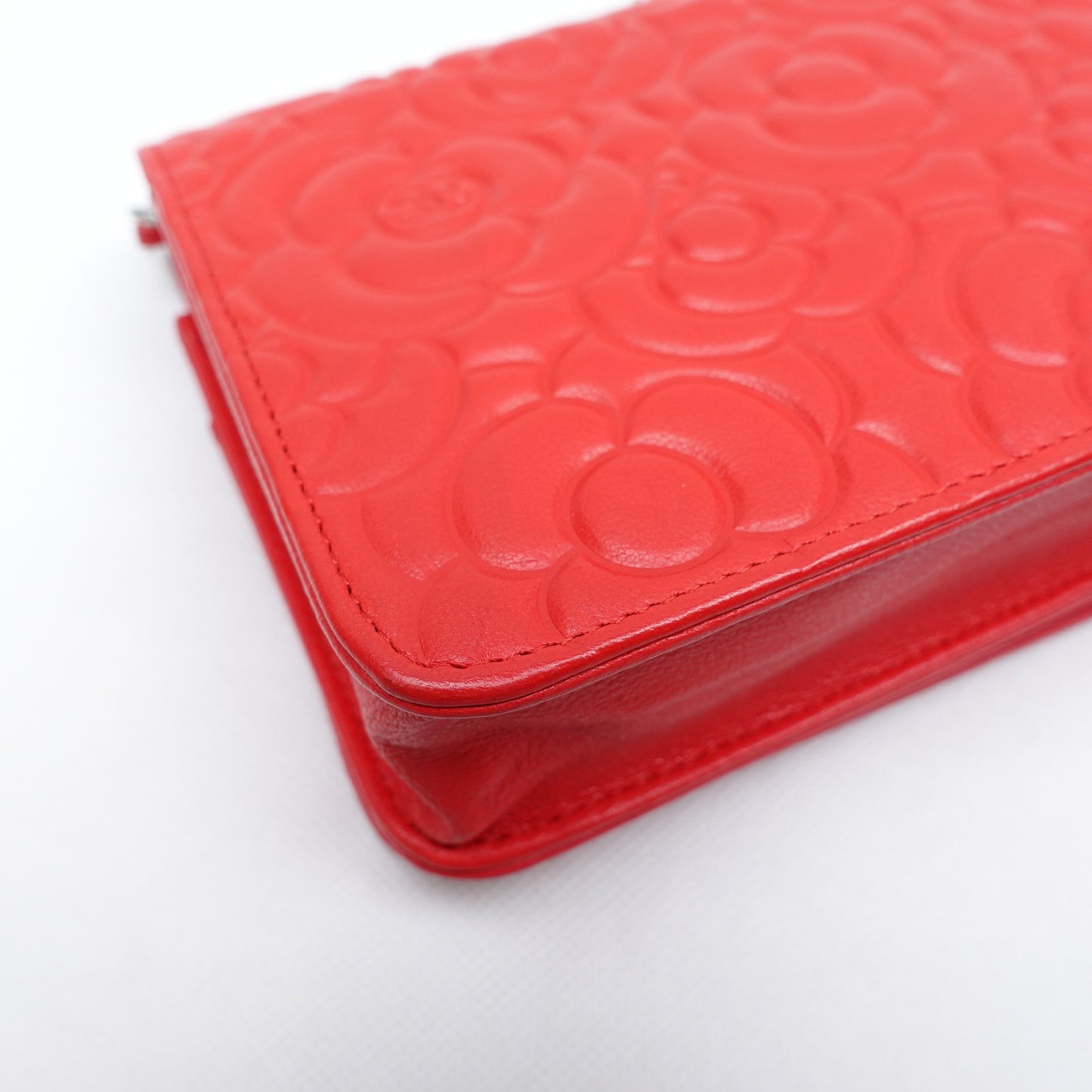 Pre-owned Chanel WOC Red Calfskin Shoulder Bag