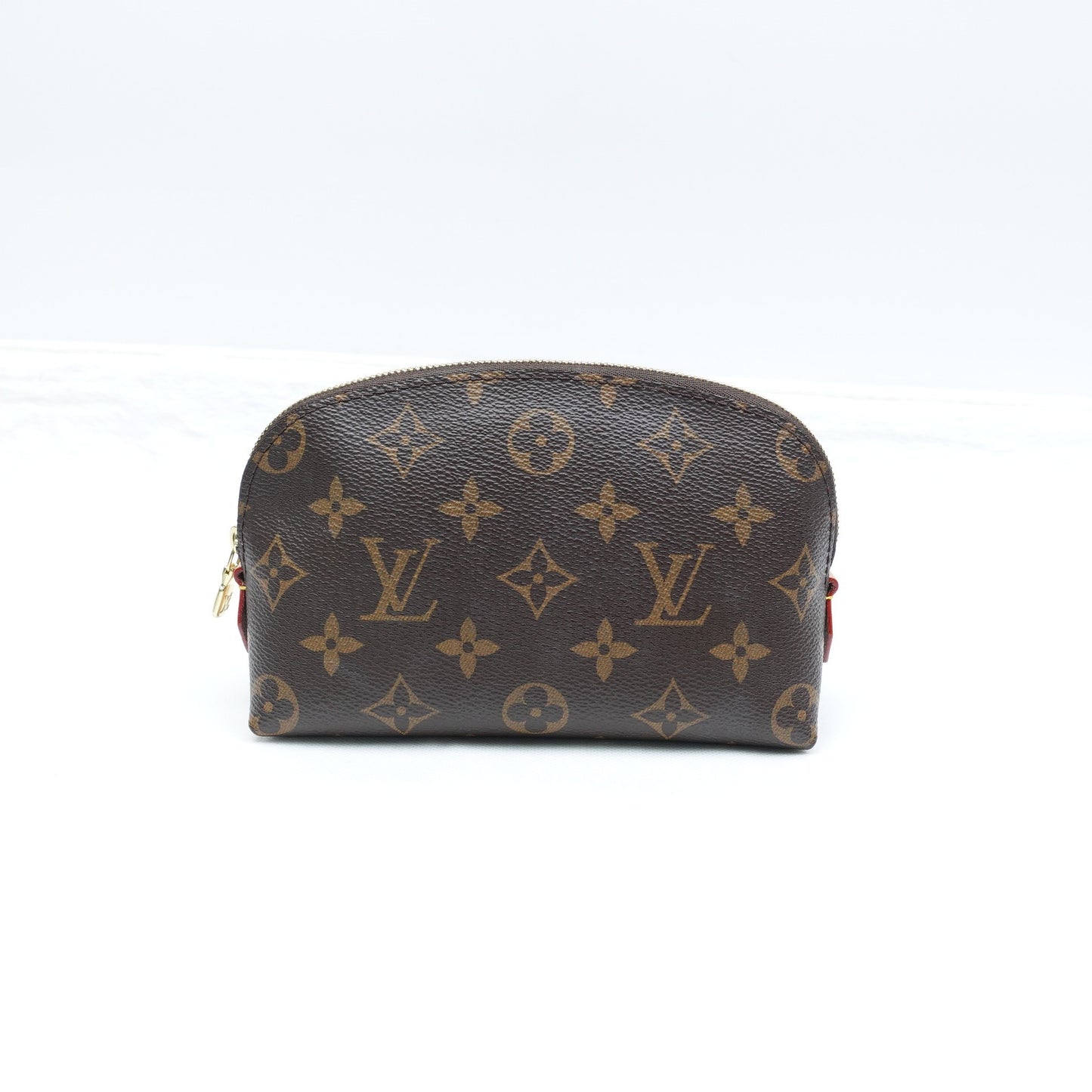 Pre-owned Louis Vuitton Poche Toilette Monogram Coated Canvas Clutch T10293091