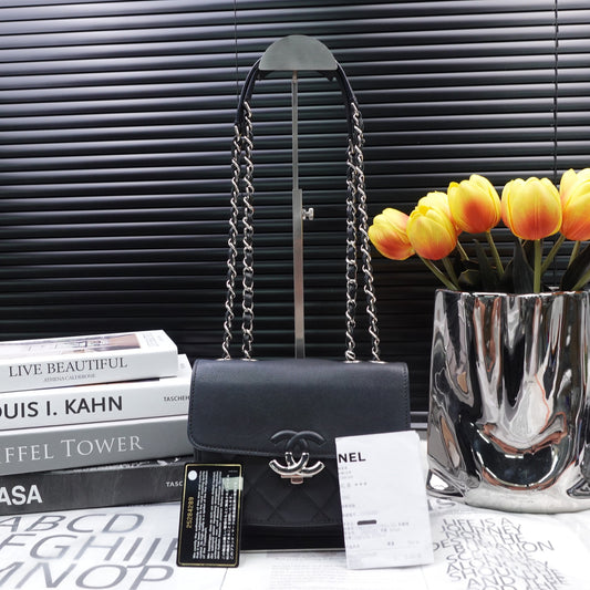 Chanel Cuban Black Calfskin Shoulder Bag T10239723