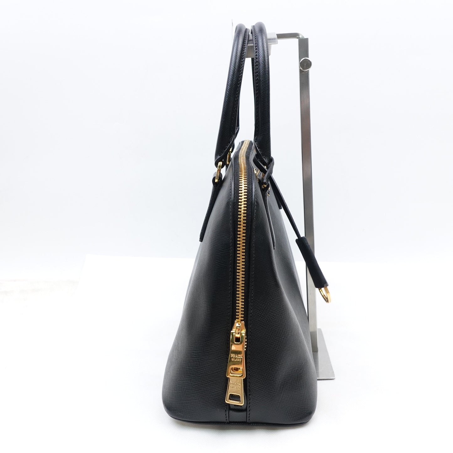 Pre-owned Prada Black Calfskin Shoulder Bag