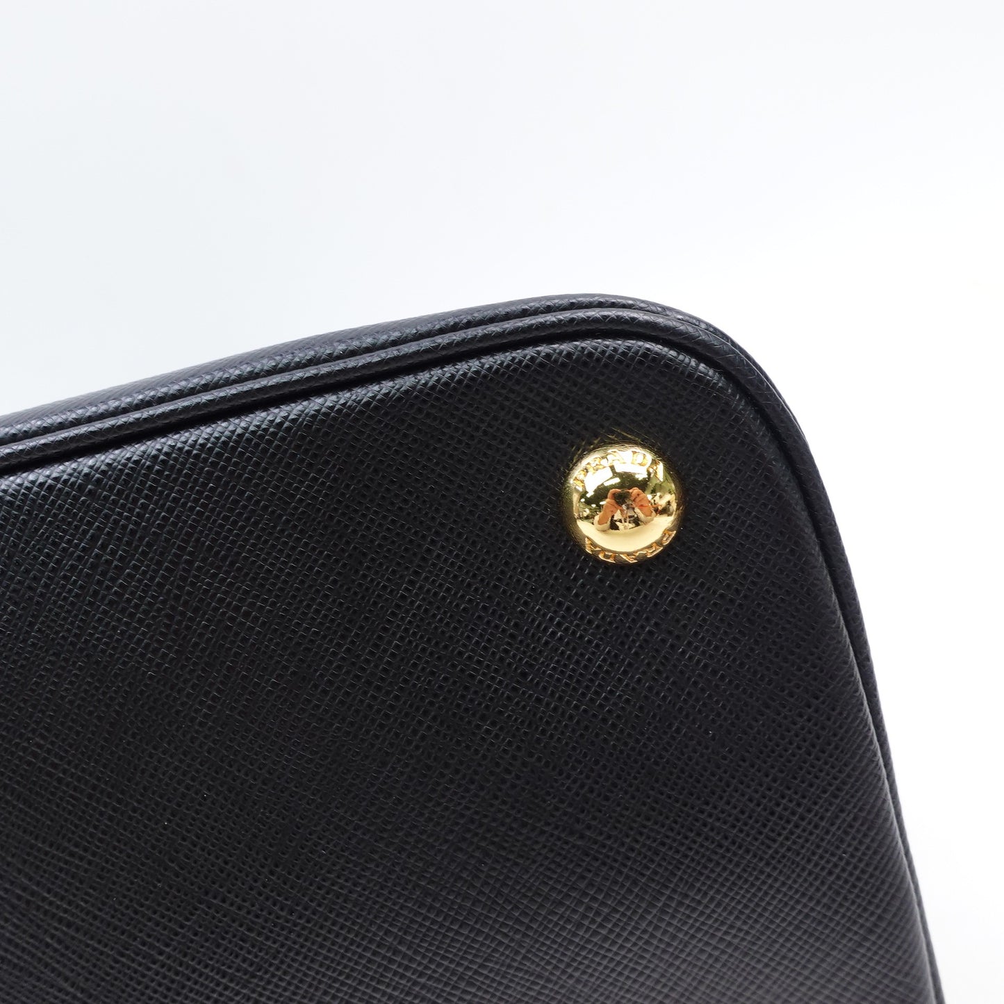 Pre-owned Prada Black Calfskin Shoulder Bag