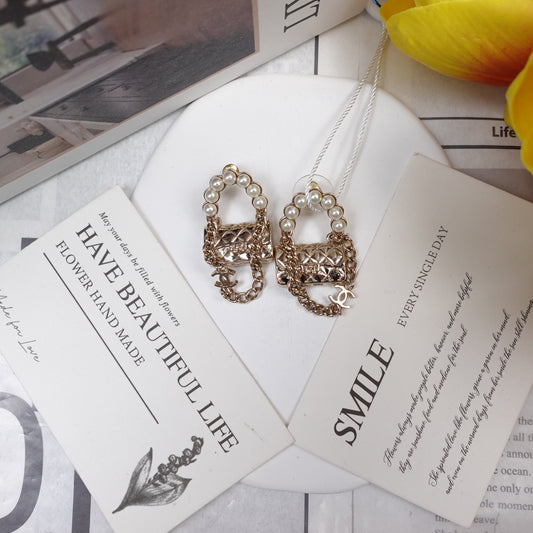Pre-owned Chanel CF Pearl Earrings