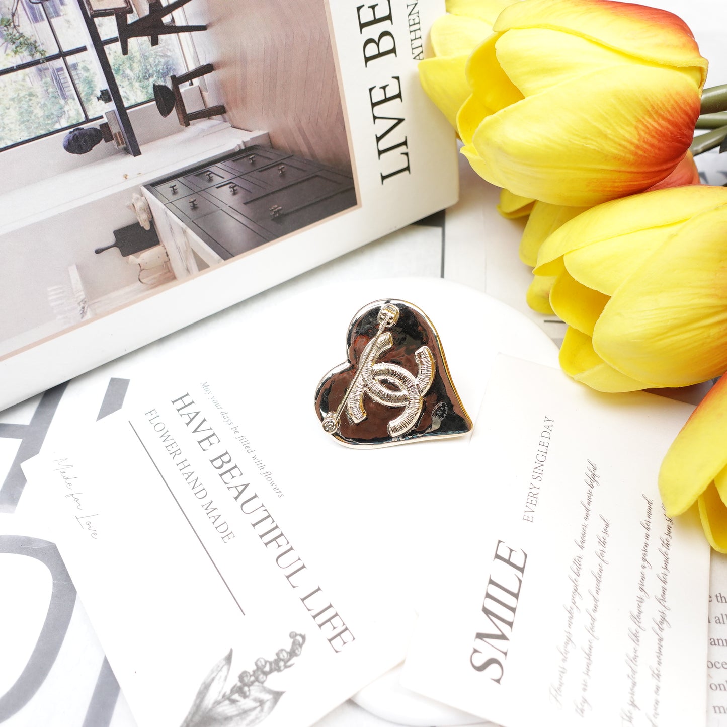 Pre-Owned Chanel Heart Shaped Brooch