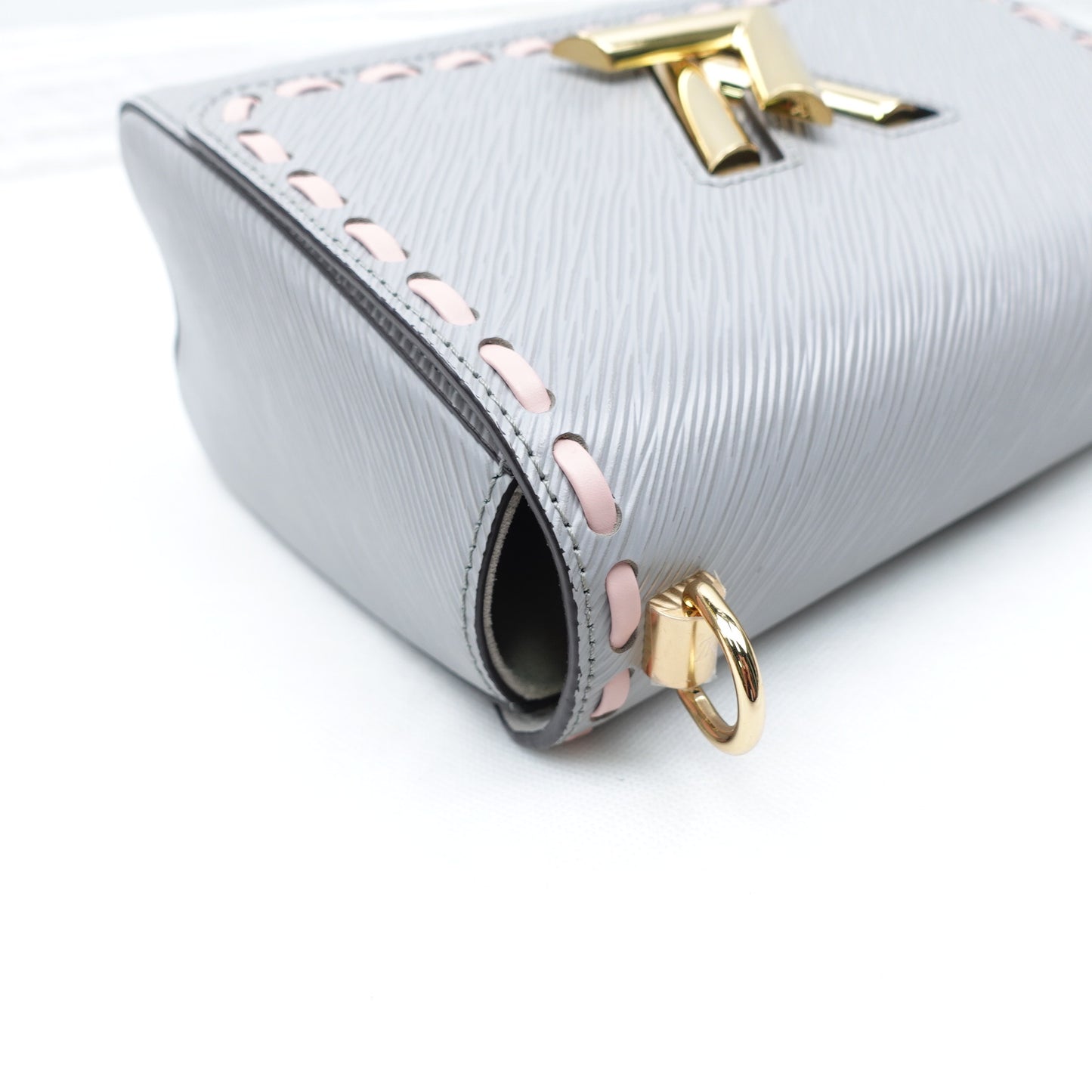 Pre-Owned Louis Vuitton Twist EPI Grey&Pink Shoulder Bag