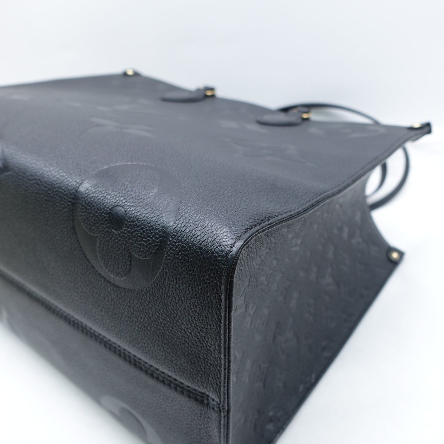 Pre-owned Louis Vuitton GM Onthego Black Calfskin Tote Bag T10296604
