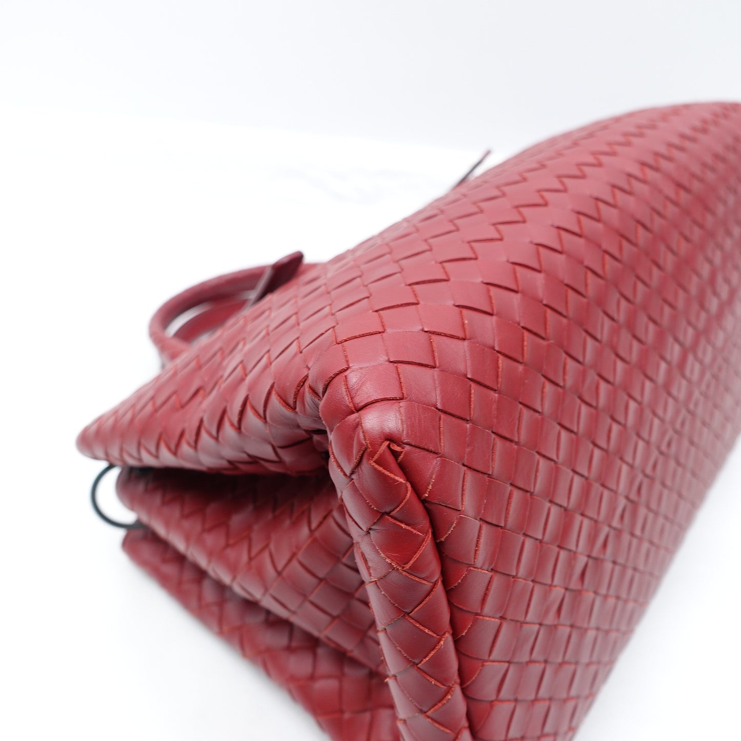 Pre-owned Bottega Veneta Roma Red Calfskin Shoulder Bag