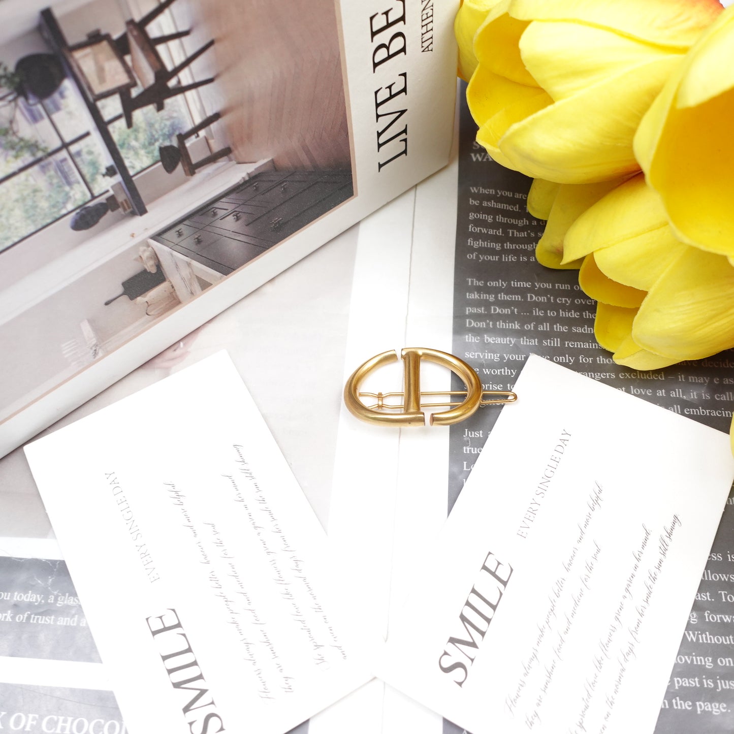 Pre-Owned Dior Gold-tone Metal Hair Accessories