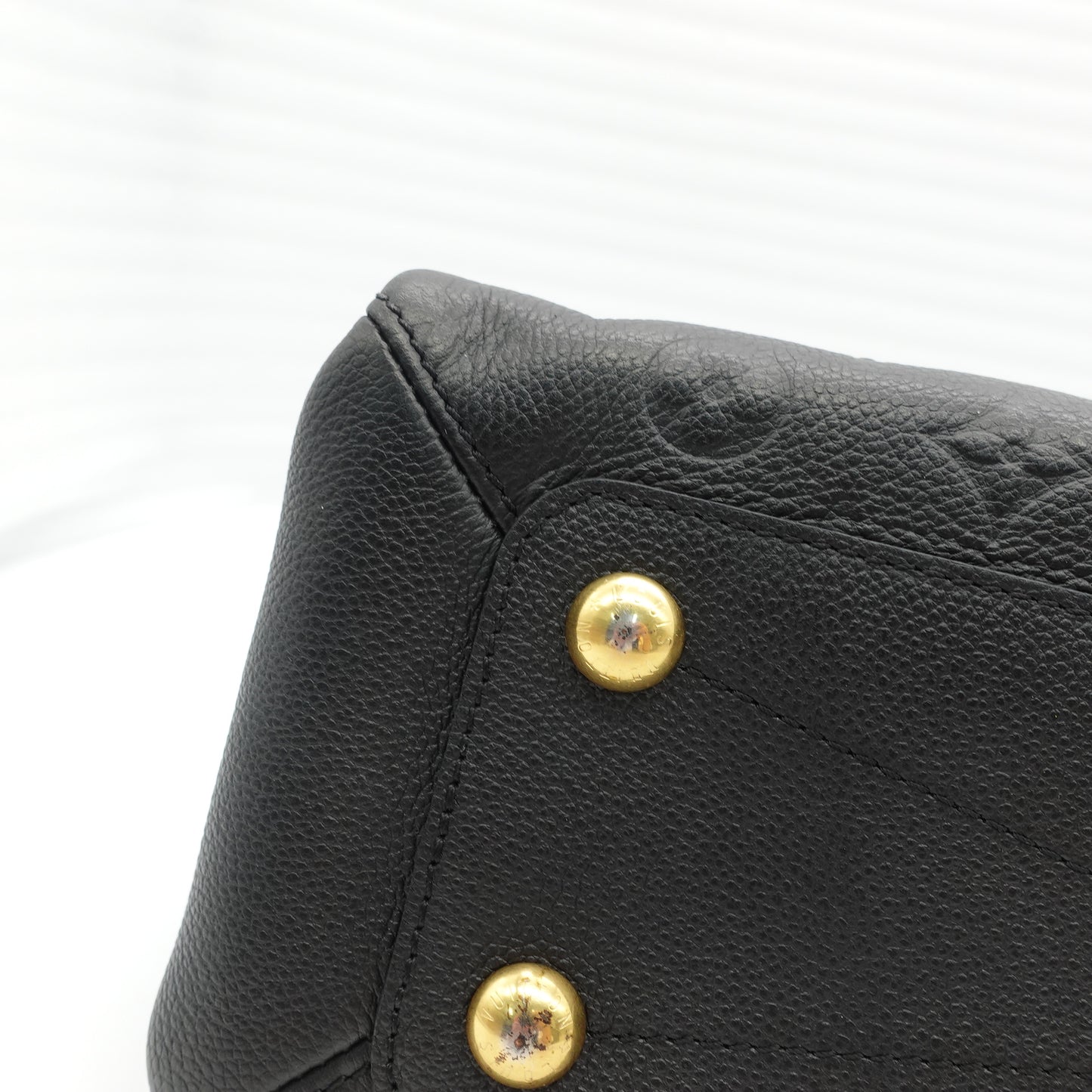 Pre-owned Louis Vuitton Vosges MM Black Calfskin Shoulder Bag