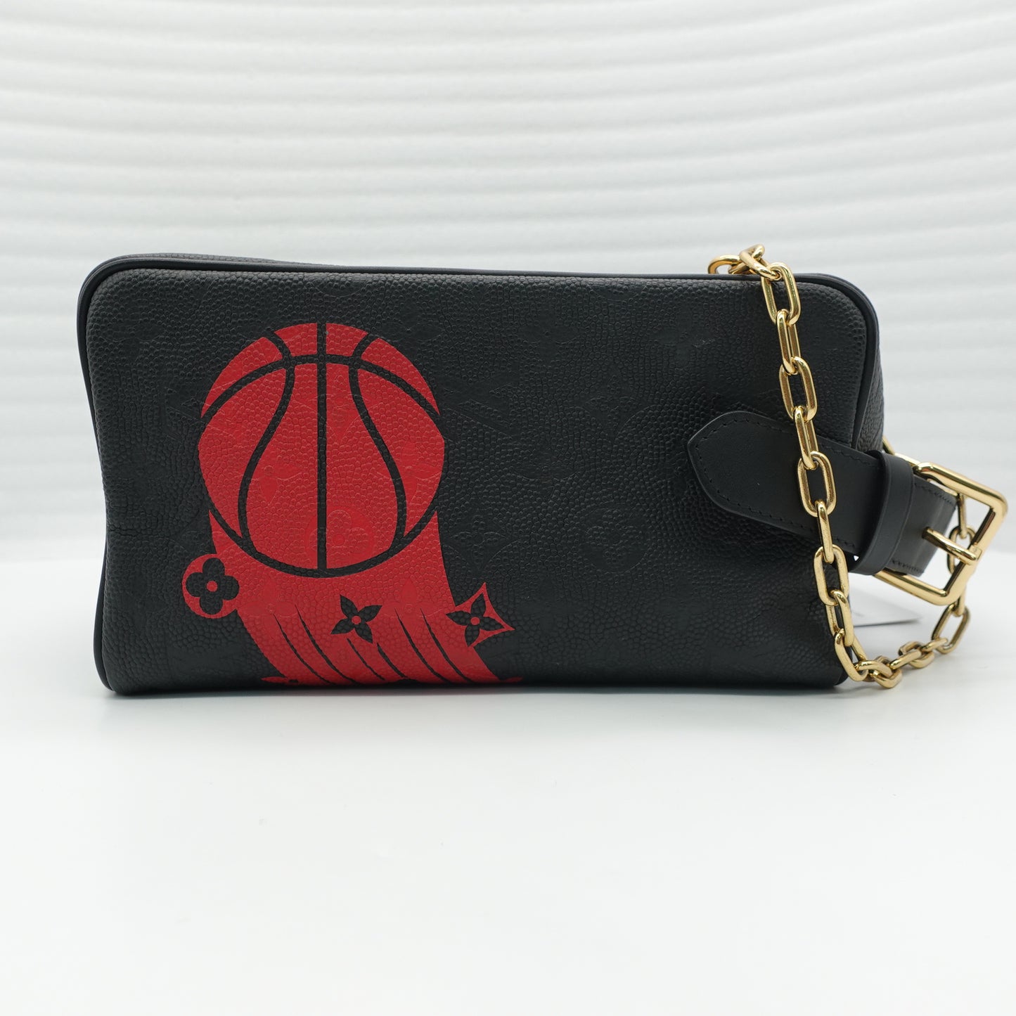 Pre-owned Louis Vuitton X NBA Black Calfskin Handbag