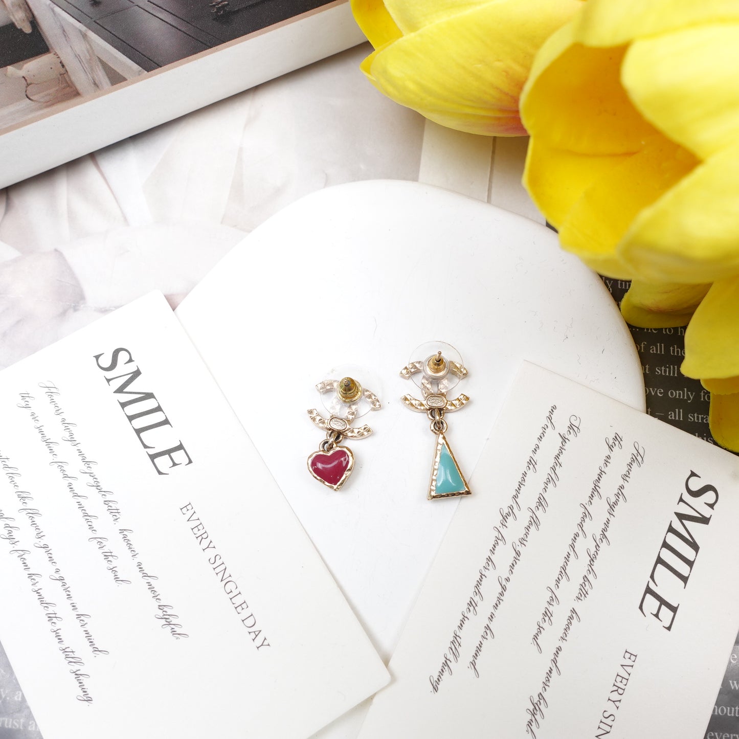 Pre-Owned Chanel Gold Heart Logo Earrings