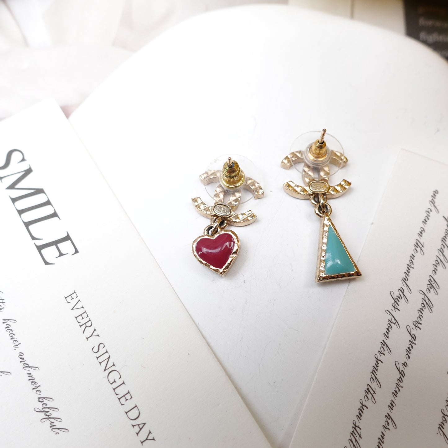 Pre-Owned Chanel Gold Heart Logo Earrings