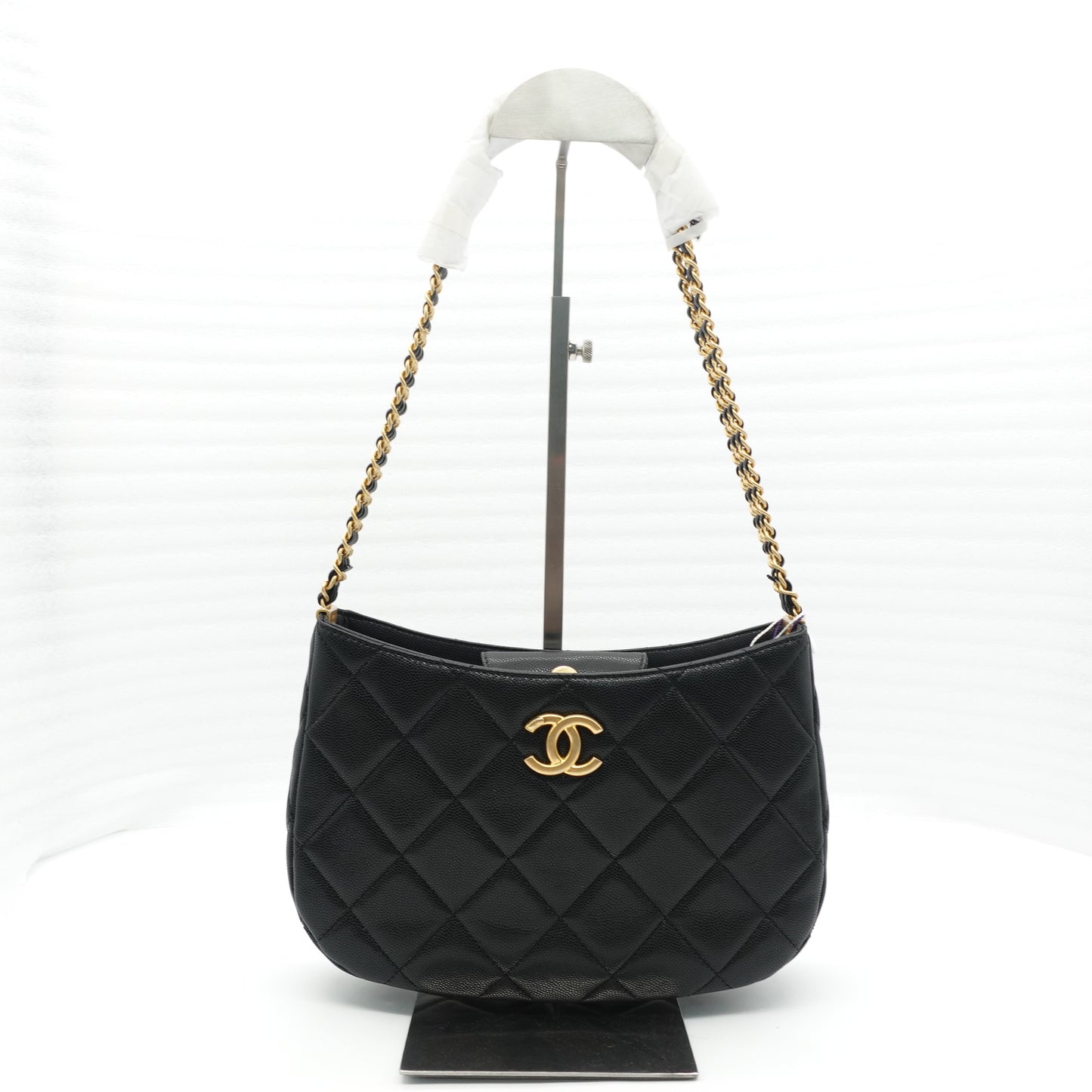 Pre-Owned Chanel 24C Hobo Black Calfskin Shoulder Bag