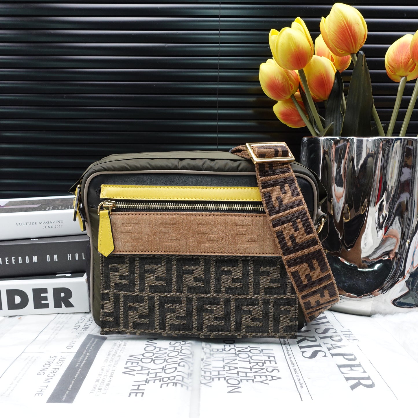 Pre-owned Fendi FF Brown Canvas & Green Nylon Shoulder Bag