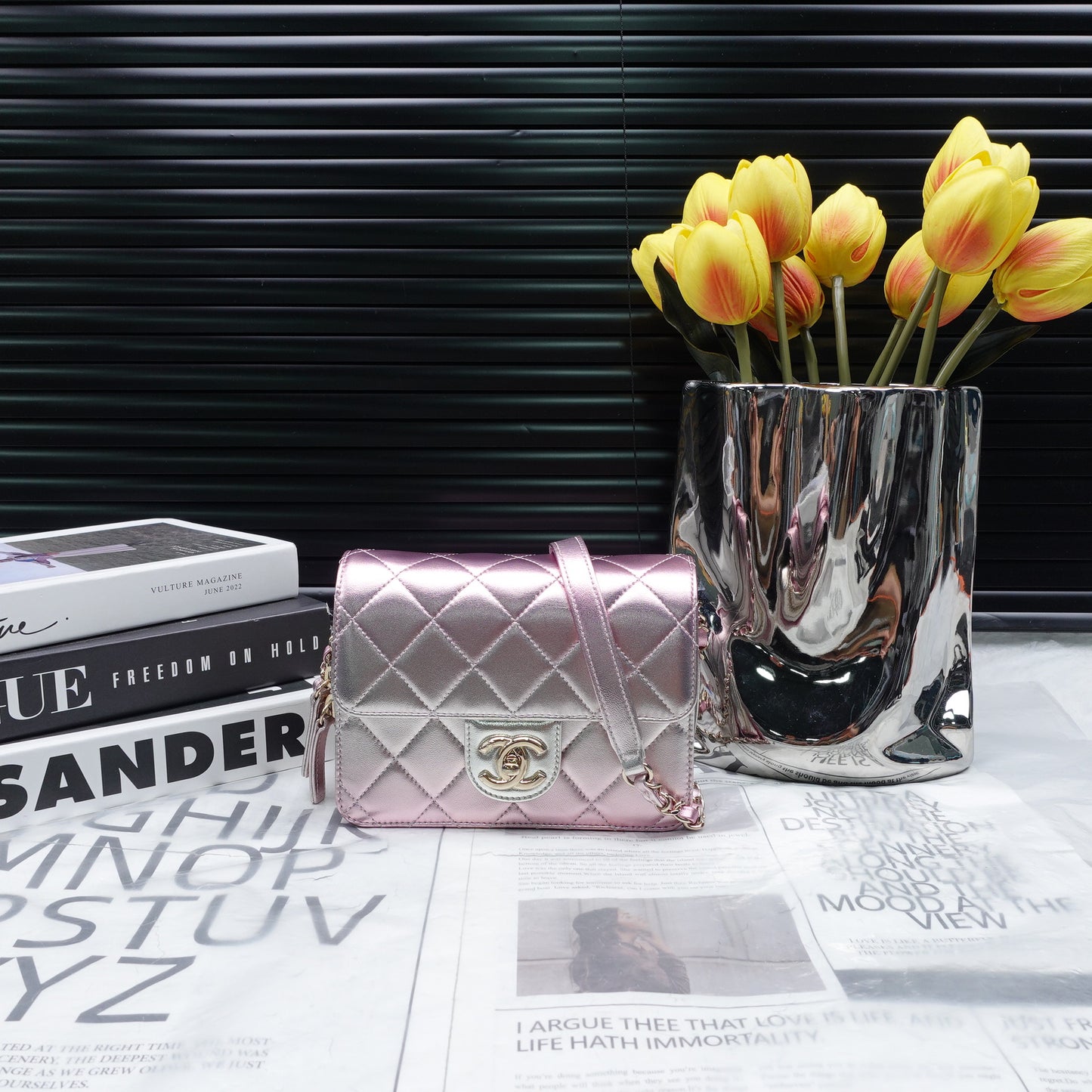 Pre-Owned Chanel Flap Mini Iridescent Pink&Silver Lambskin Shoulder Bag