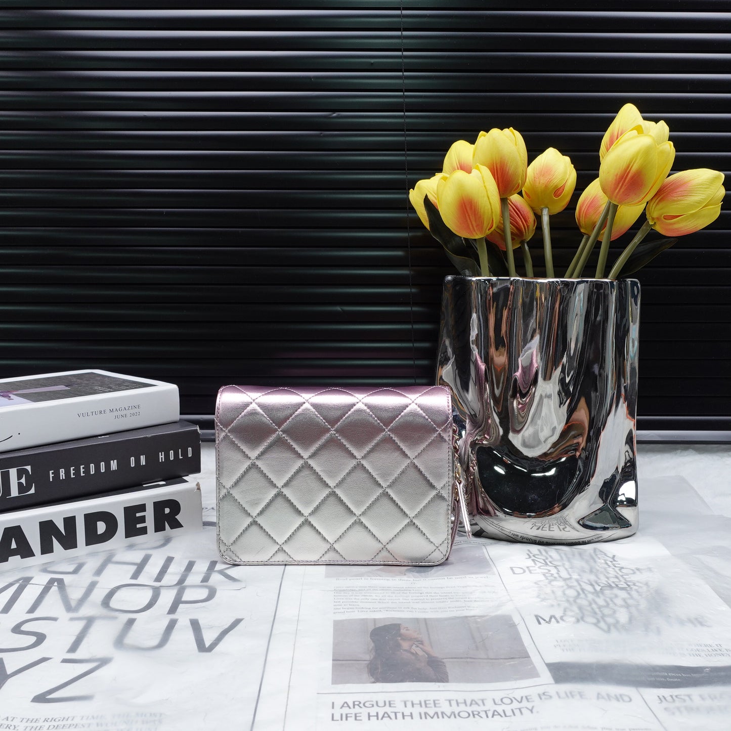 Pre-Owned Chanel Flap Mini Iridescent Pink&Silver Lambskin Shoulder Bag