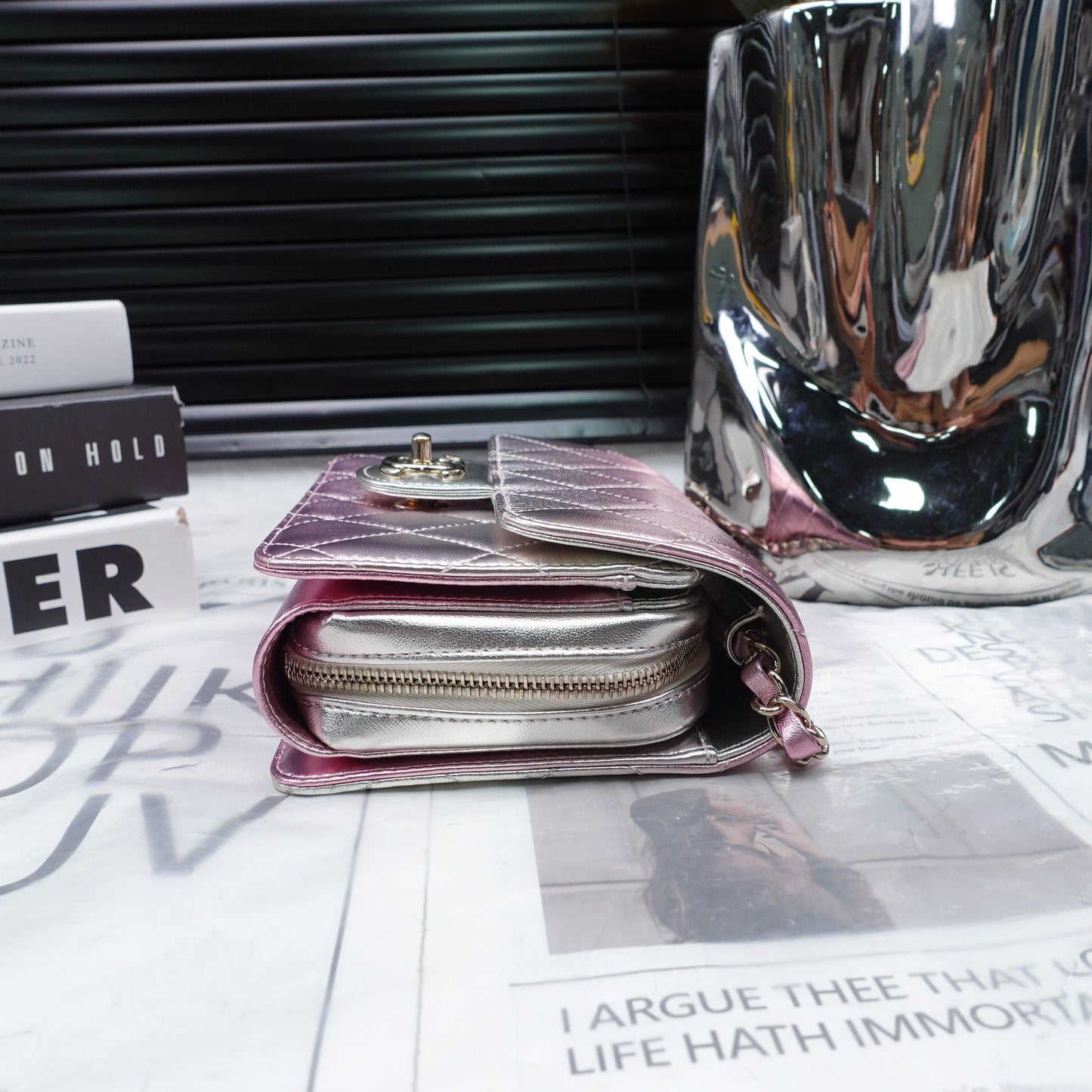 Pre-Owned Chanel Flap Mini Iridescent Pink&Silver Lambskin Shoulder Bag