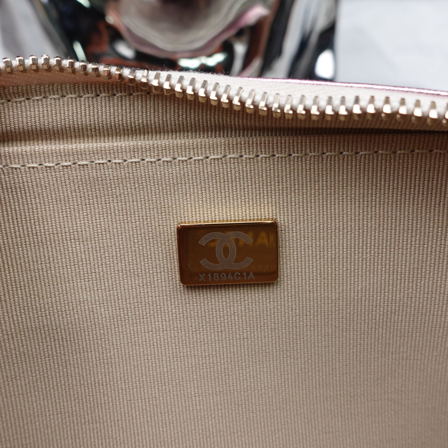 Pre-Owned Chanel Flap Mini Iridescent Pink&Silver Lambskin Shoulder Bag