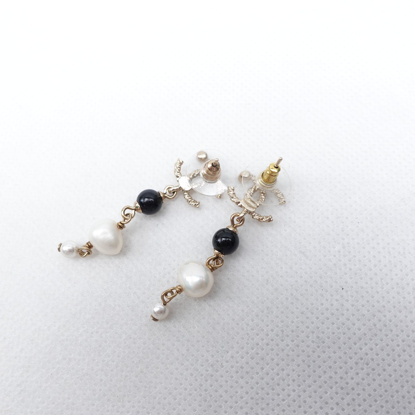 Pre-owned Chanel Metal Long Earrings