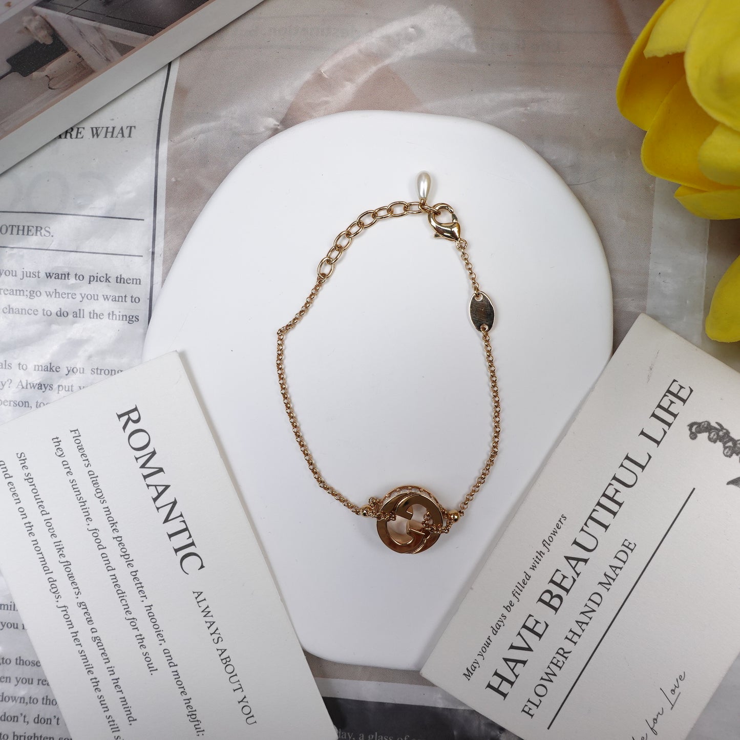 Pre-Owned Gucci Gold Tone Diamond&Pearl Bracelet