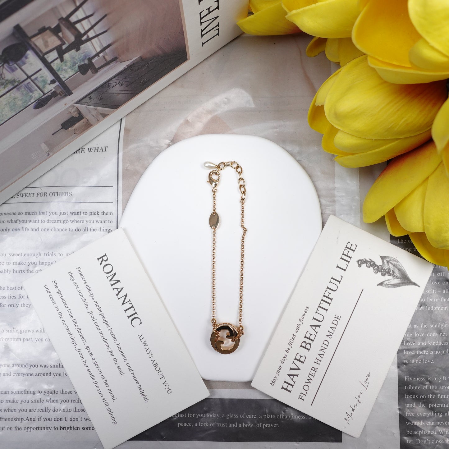 Pre-Owned Gucci Gold Tone Diamond&Pearl Bracelet