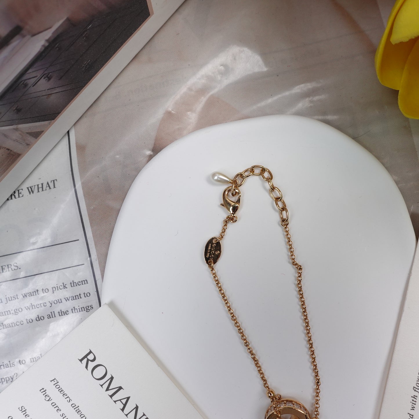 Pre-Owned Gucci Gold Tone Diamond&Pearl Bracelet