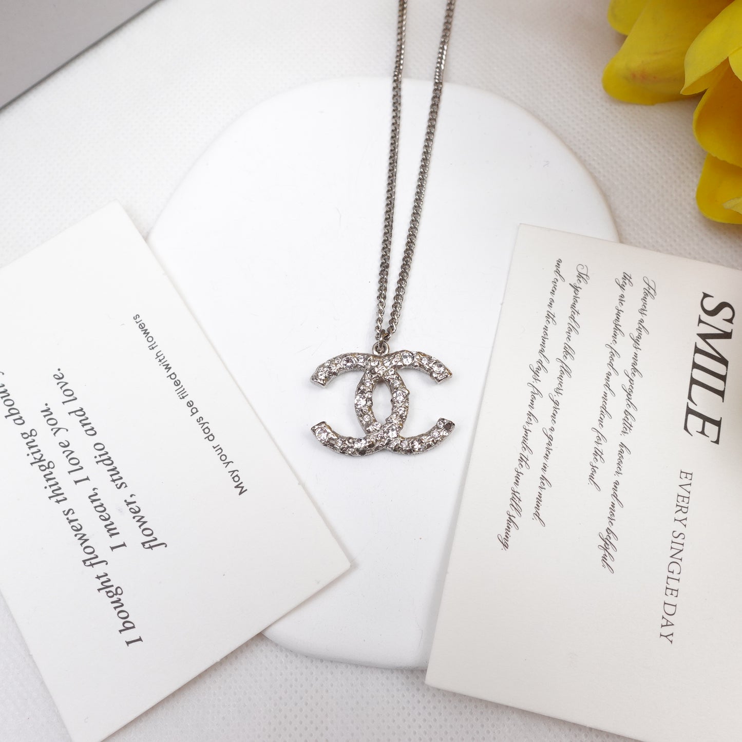 Pre-owned Chanel CC Crystal Necklace