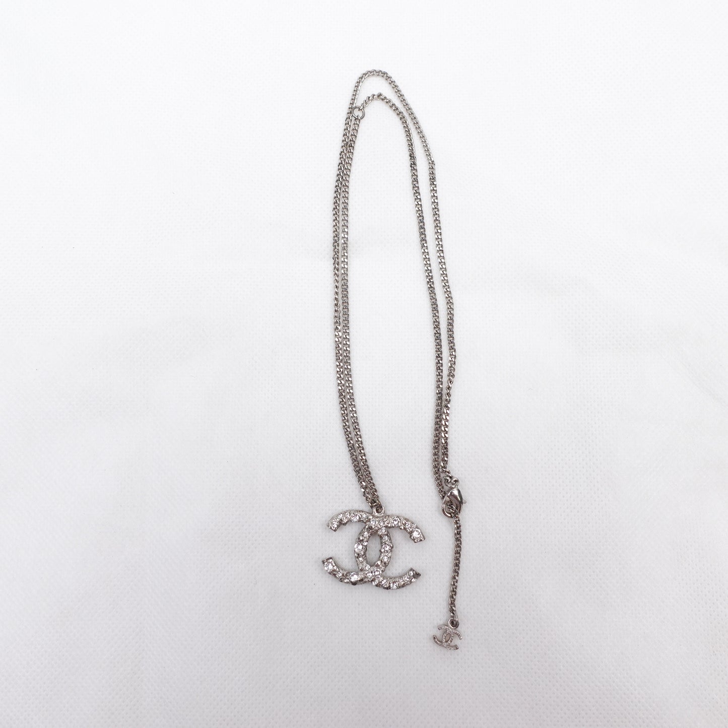 Pre-owned Chanel CC Crystal Necklace