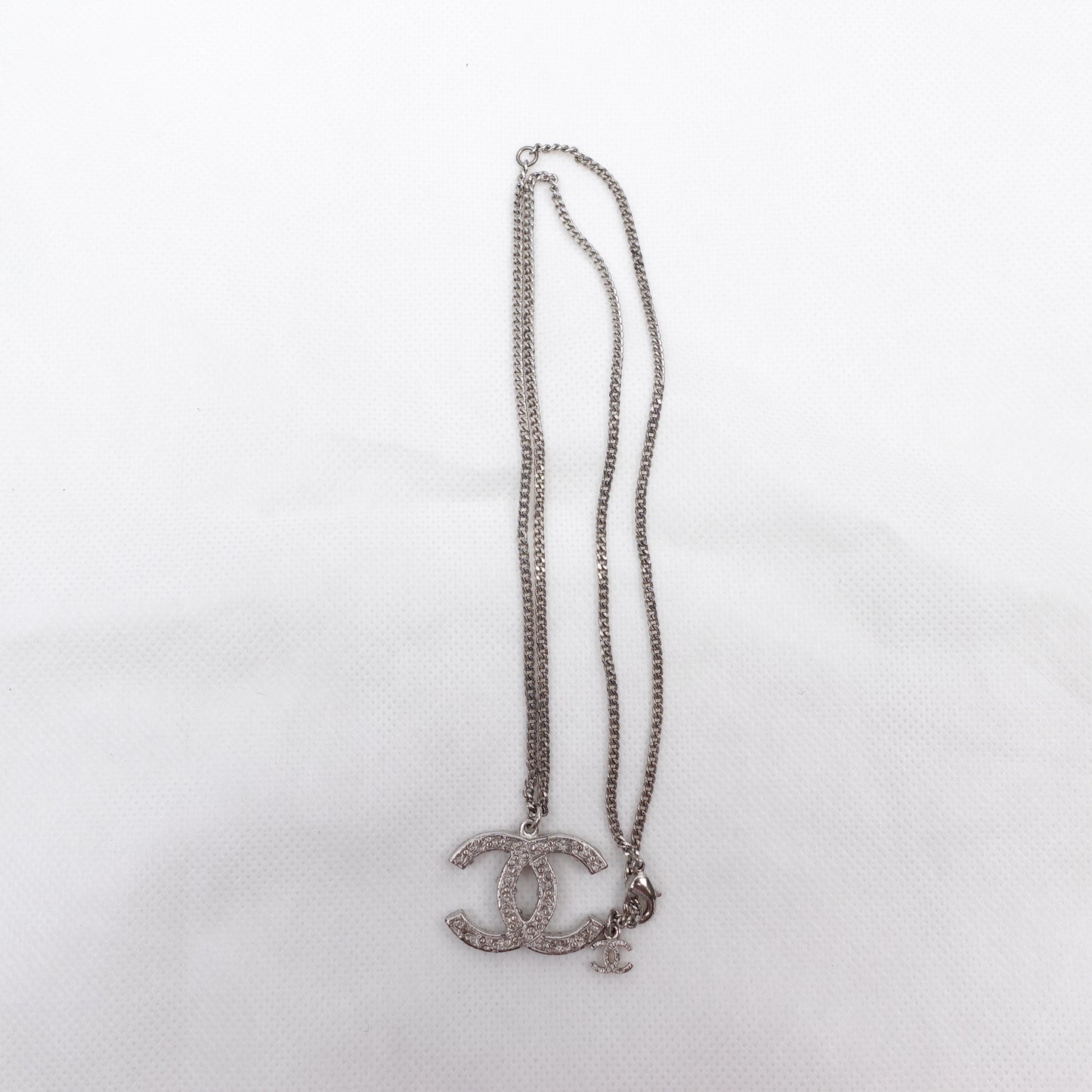 Pre-owned Chanel CC Crystal Necklace