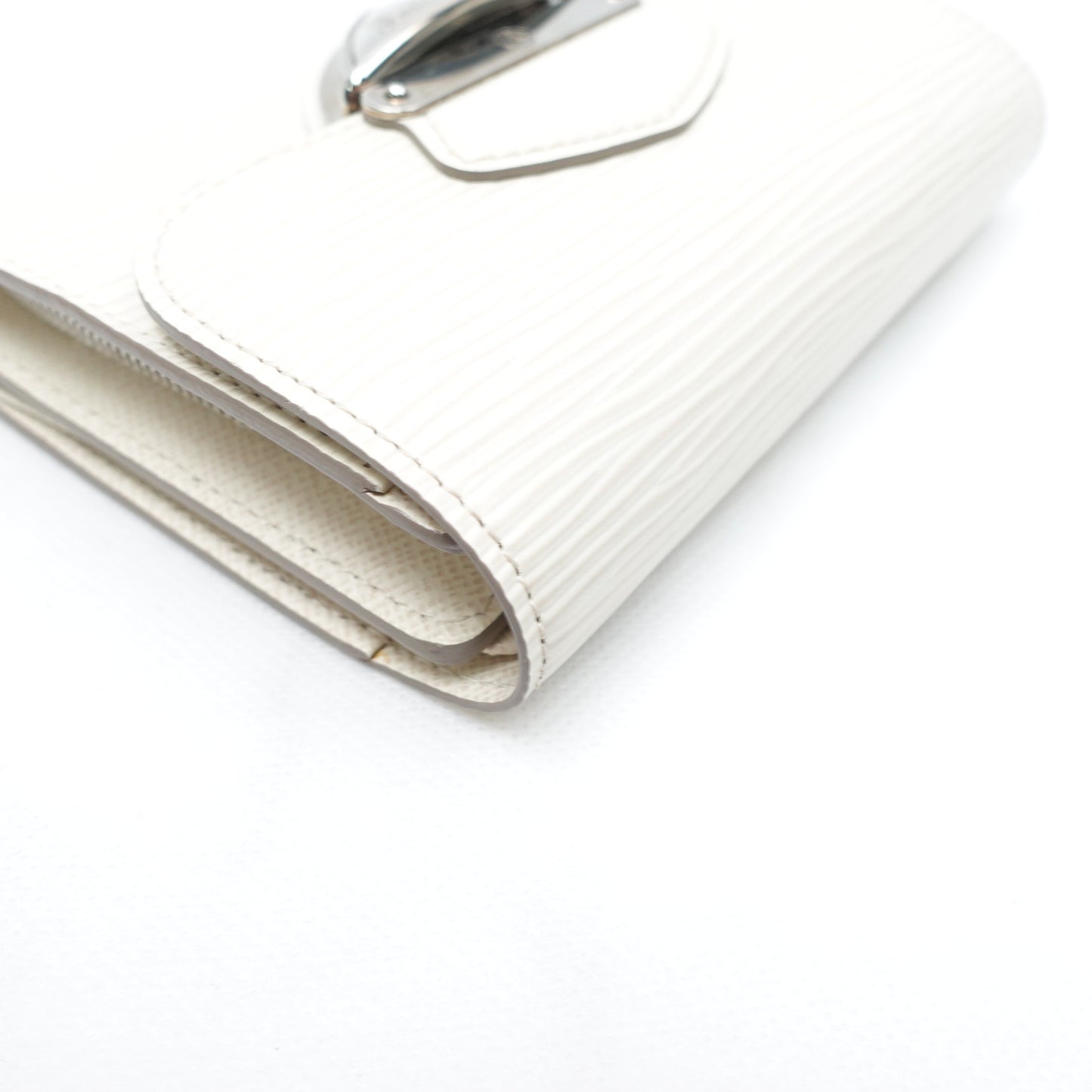 Pre-owned Louis Vuitton Eugenie White EPI Short Wallet