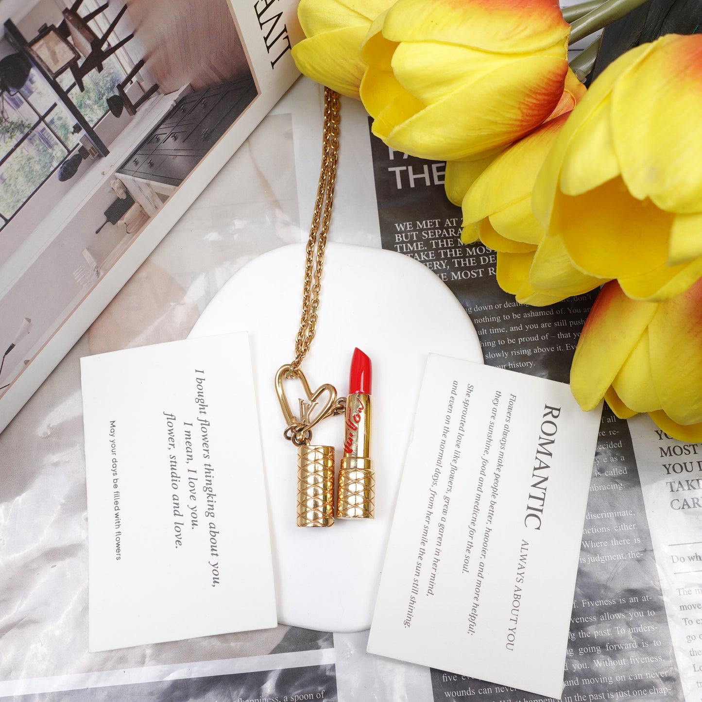 Pre-Owned Louis Vuitton Gold Tone Lipstick Gold&Red Necklace