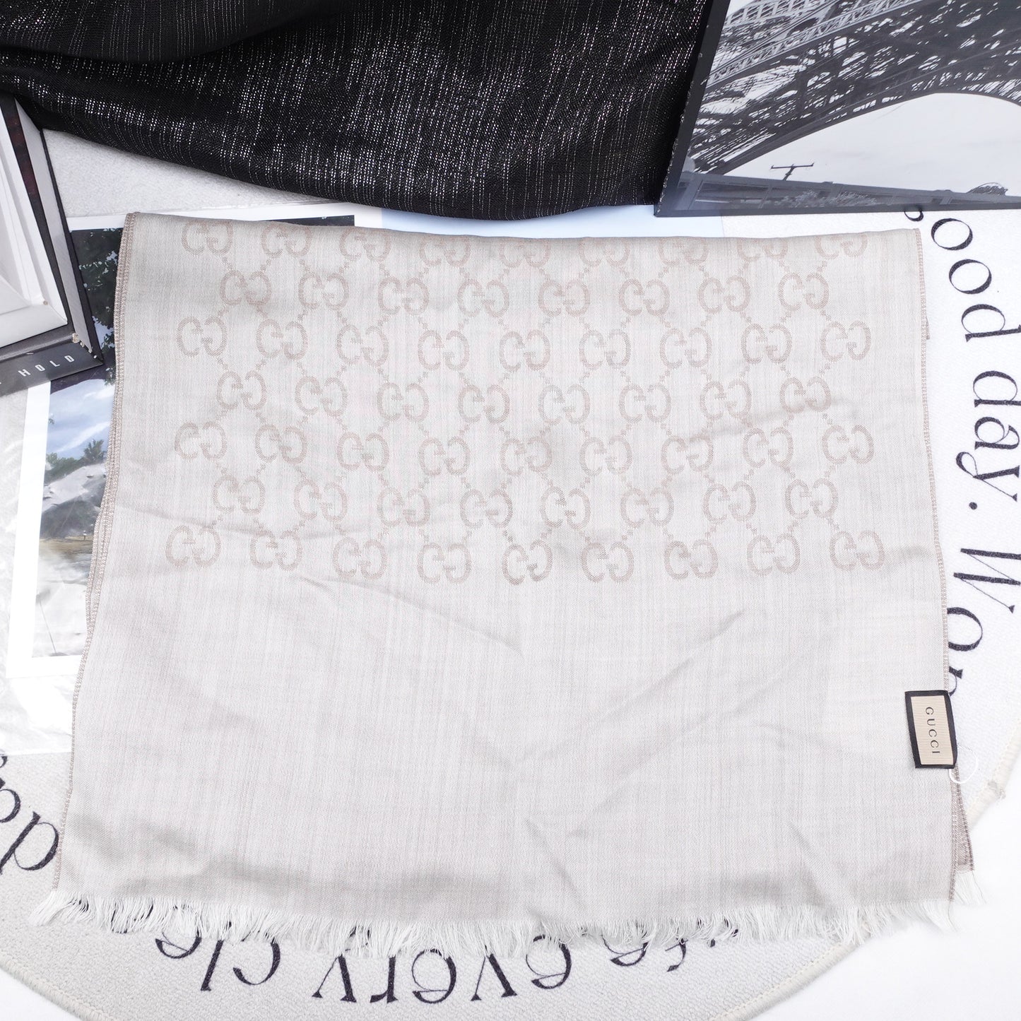 Pre-Owned Gucci Monogram&Gray Square Wool Scarf