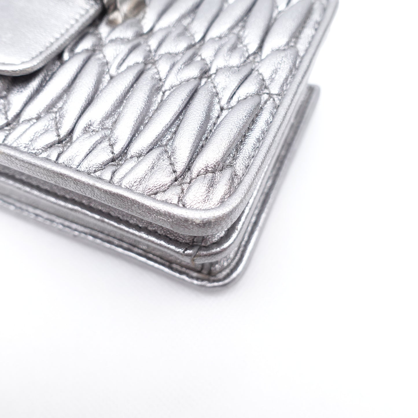 Pre-owned Miumiu Woc Silver Lambskin Crossbody Bag