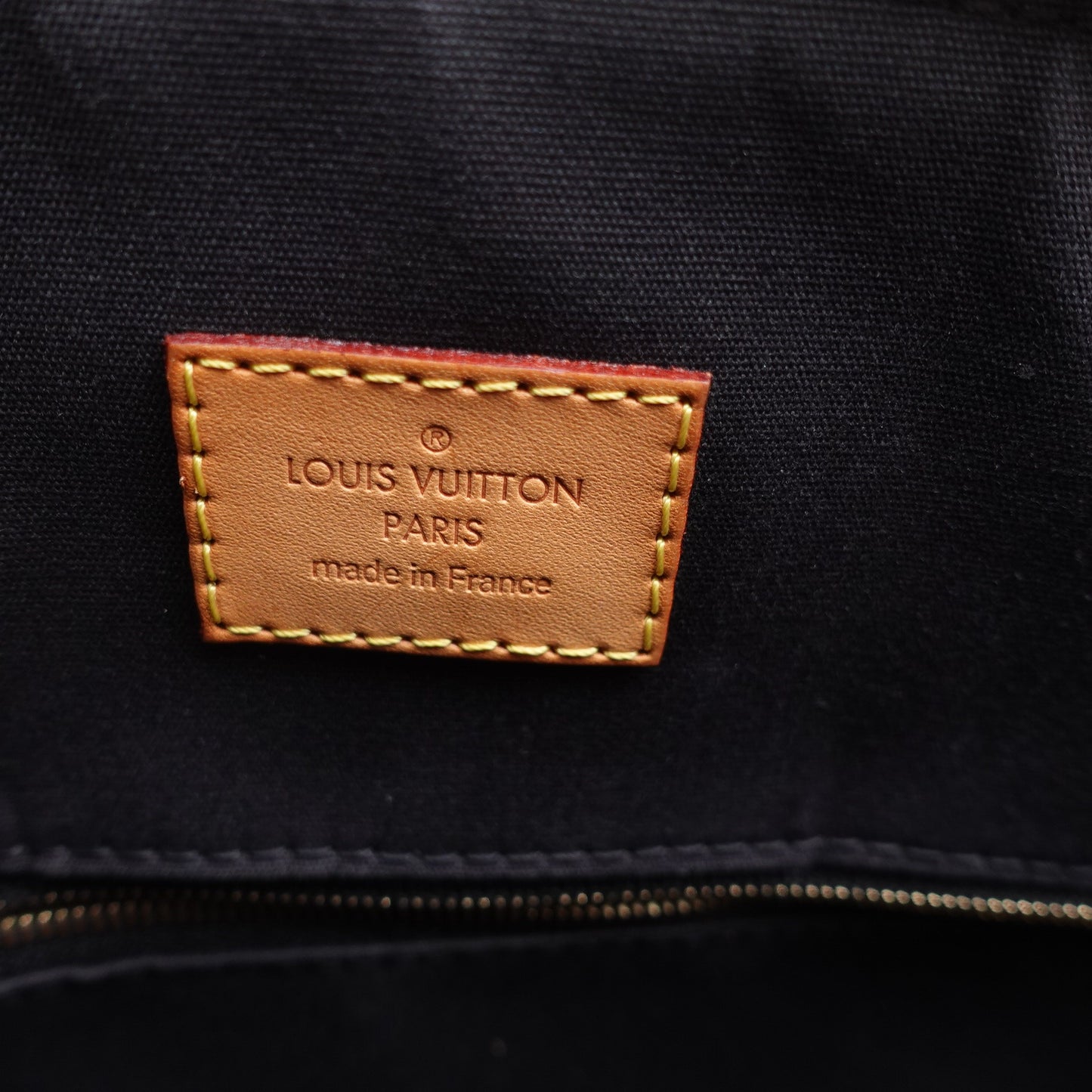 Pre-owned Louis Vuitton Lockit Black Patent Handbag