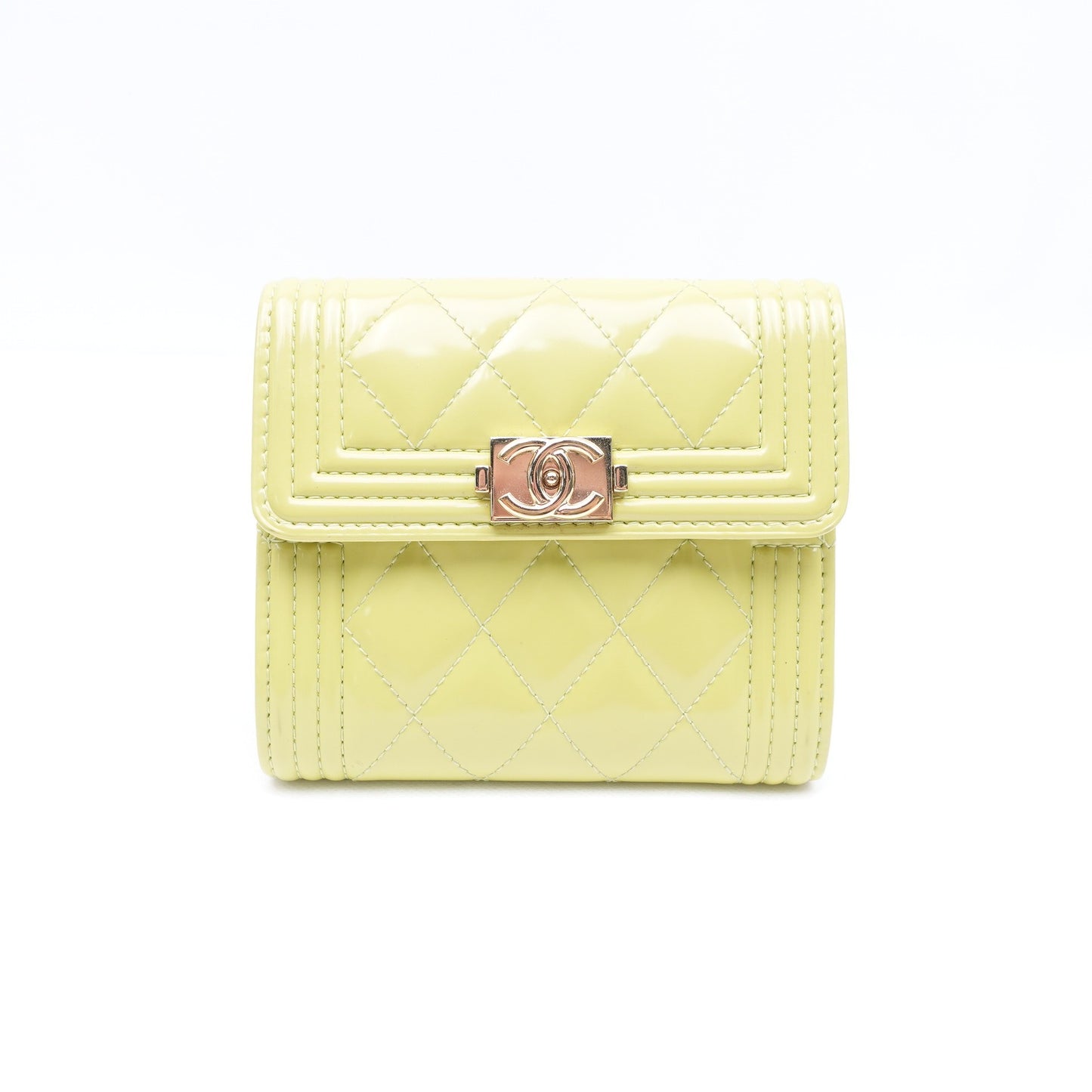 Pre-owned Chanel Leboy Yellow Patent Wallet