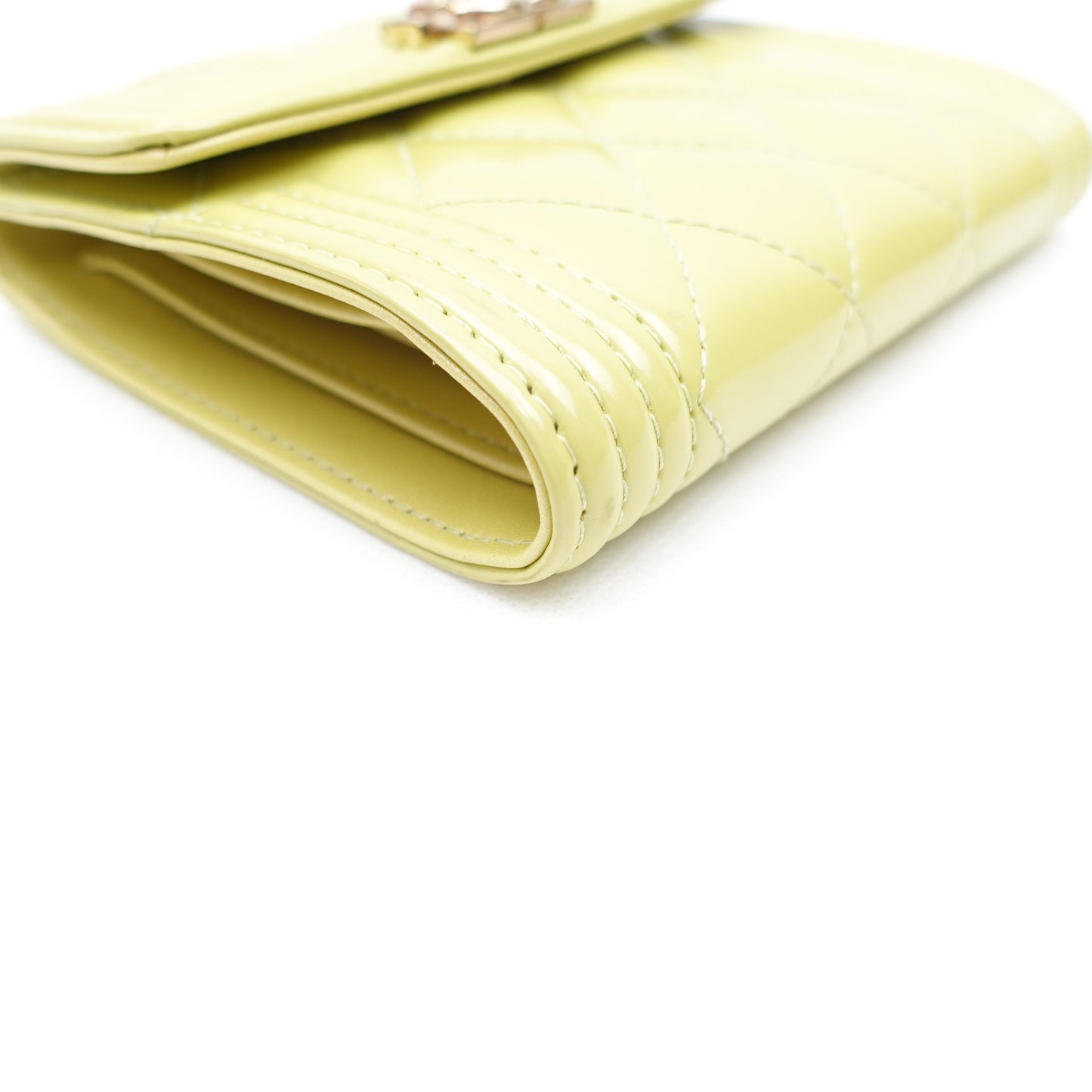 Pre-owned Chanel Leboy Yellow Patent Wallet
