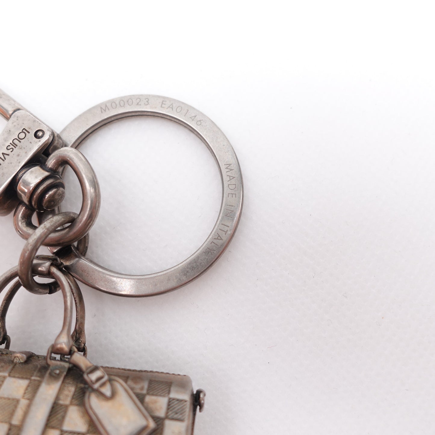 Pre-owned Louis Vuitton Keepall Aged Silver Bag Charm
