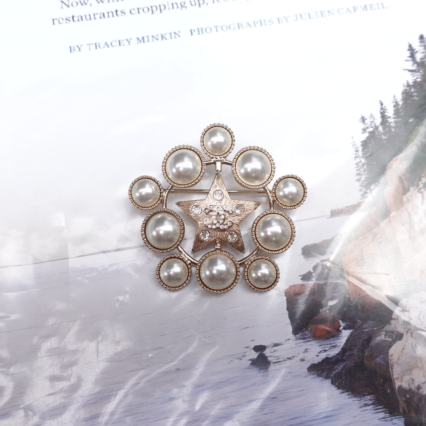 [Deal] Pre-owned Chanel Brooches