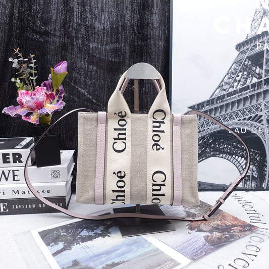 Pre-owned Chloe Woody Beige Canvas Tote Bag T10210404