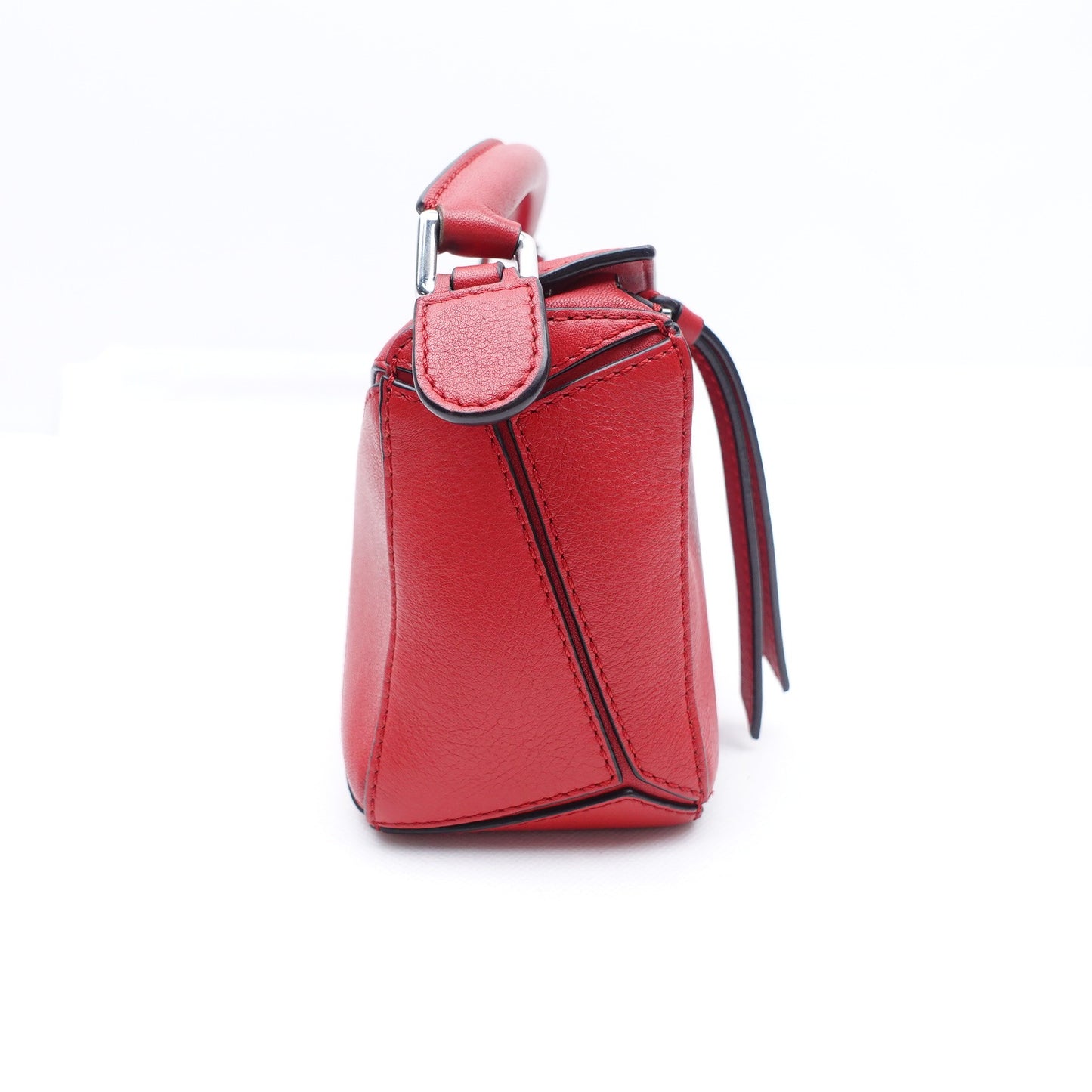 Pre-owned Loewe Puzzle Edge Red Calfskin Shoulder Bag