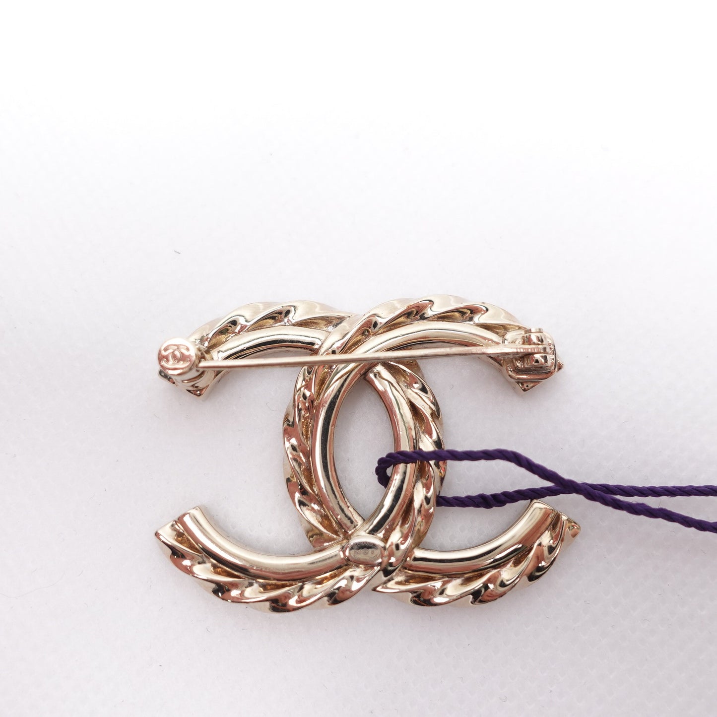 Pre-owned Chanel Gold Crystal Metal Brooch