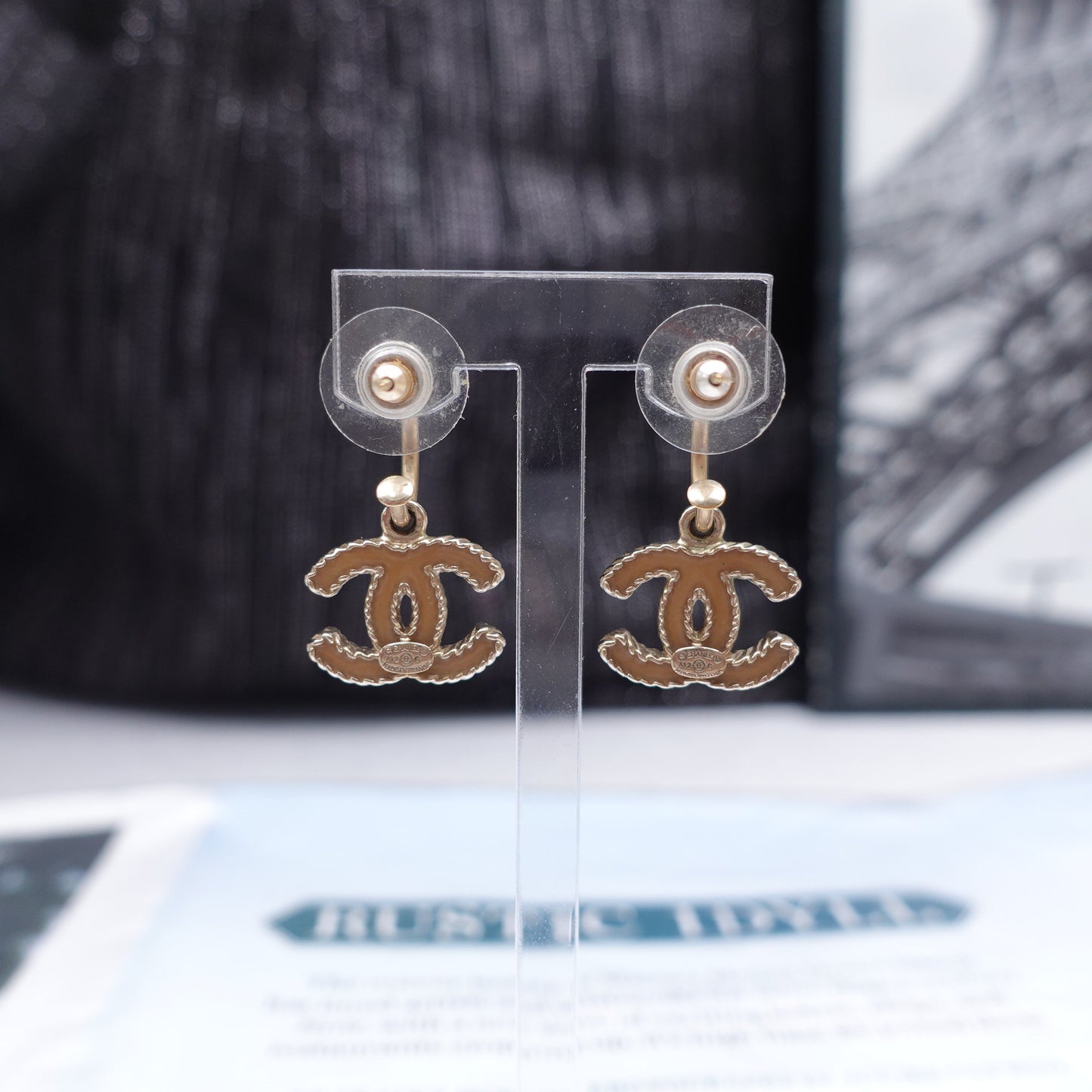 Pre-Owned Chanel Pearl CC-Tone Drop Earrings