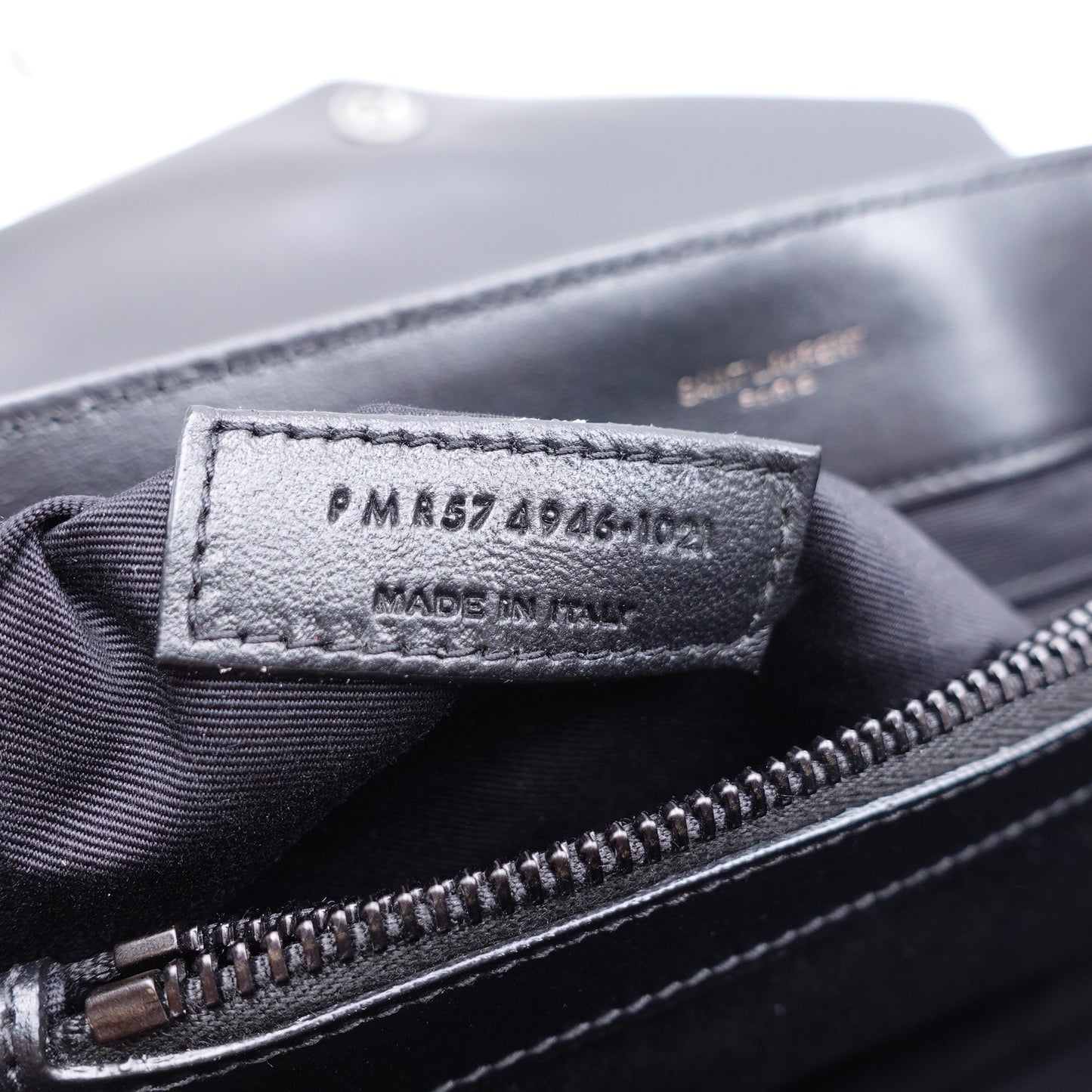 Pre-owned Yves Saint Laurent LouLou Black Calfskin Shoulder Bag
