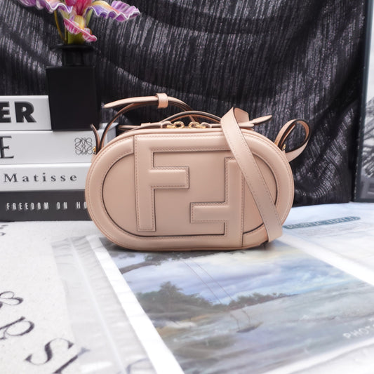 Pre-Owned Fendi O'Lock Pink Calfskin Shoulder Bag