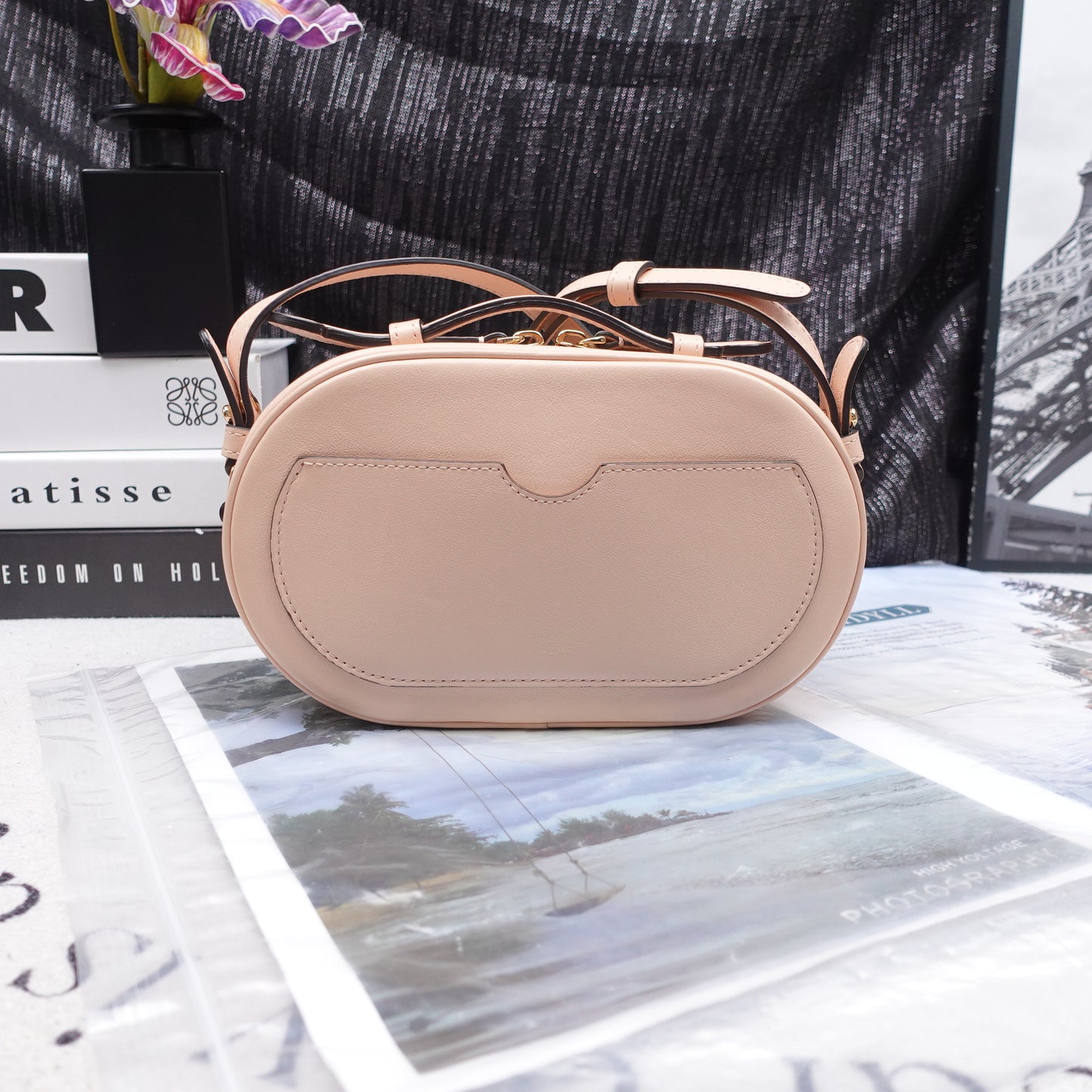 Pre-Owned Fendi O'Lock Pink Calfskin Shoulder Bag