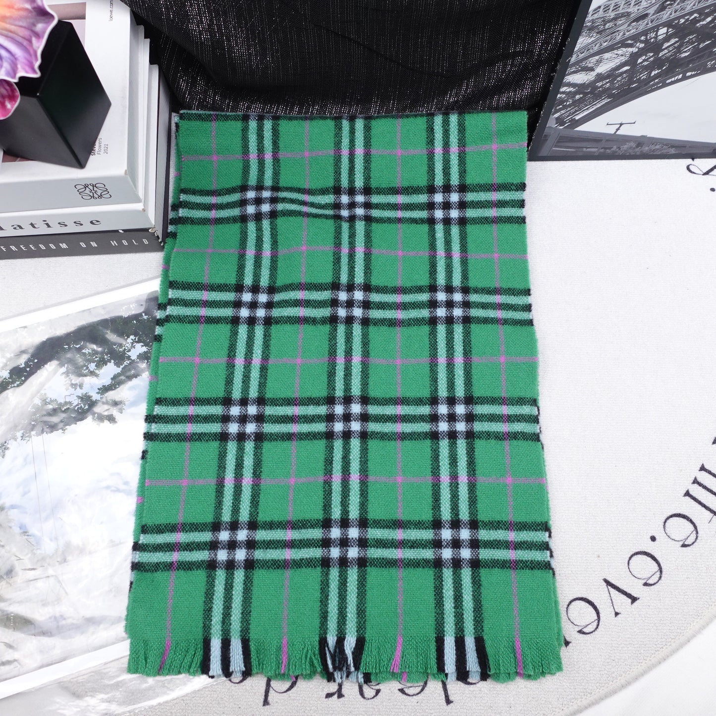 Pre-Owned Burberry Green Square Cashmere Scarf