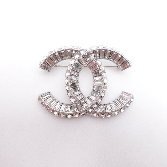 Pre-owned Chanel Crystal Metal Brooch
